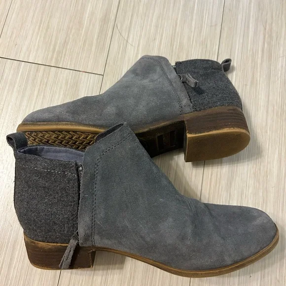 Toms Gray Suede Ankle Booties - Picture 2 of 11